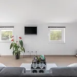 Ii *